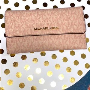 Michael Kors pink wallet